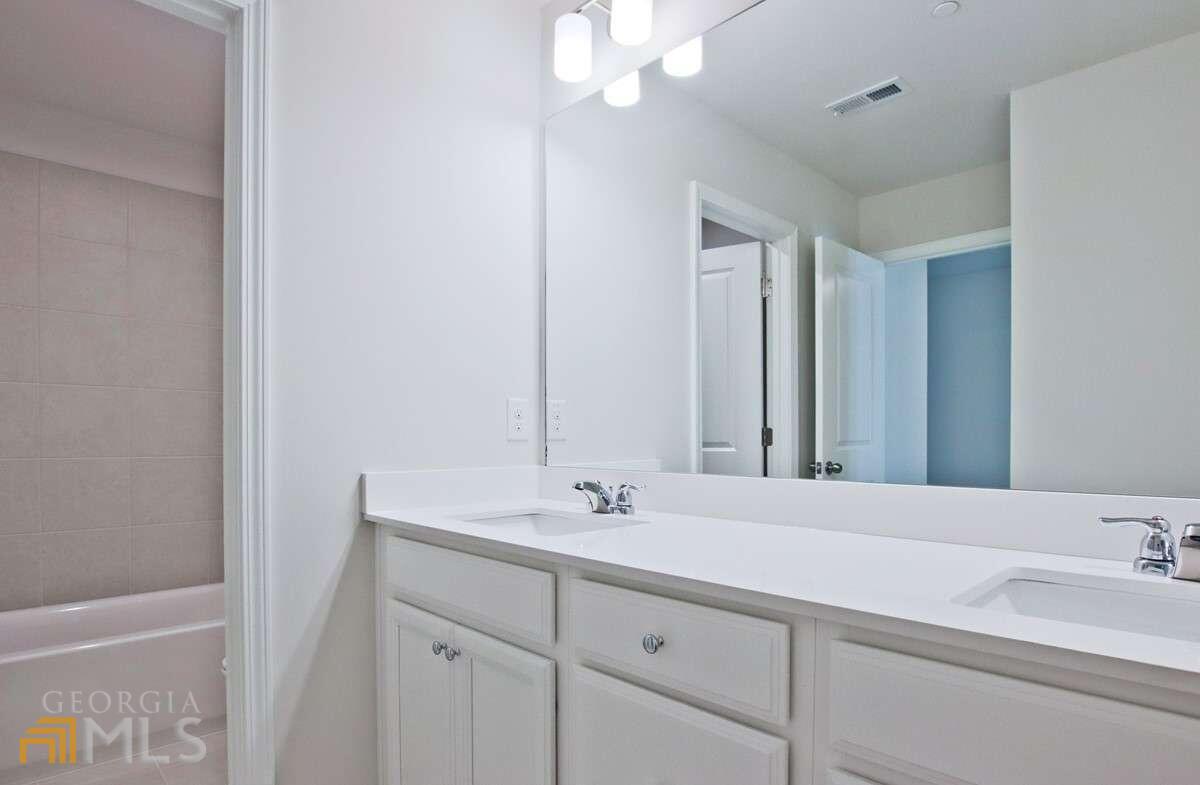 Addison Point - Residential