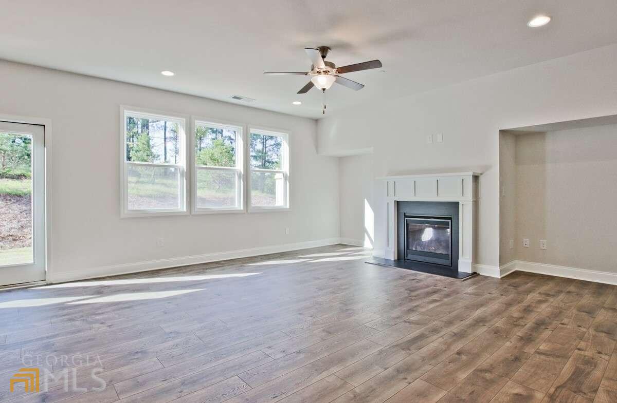 Addison Point - Residential