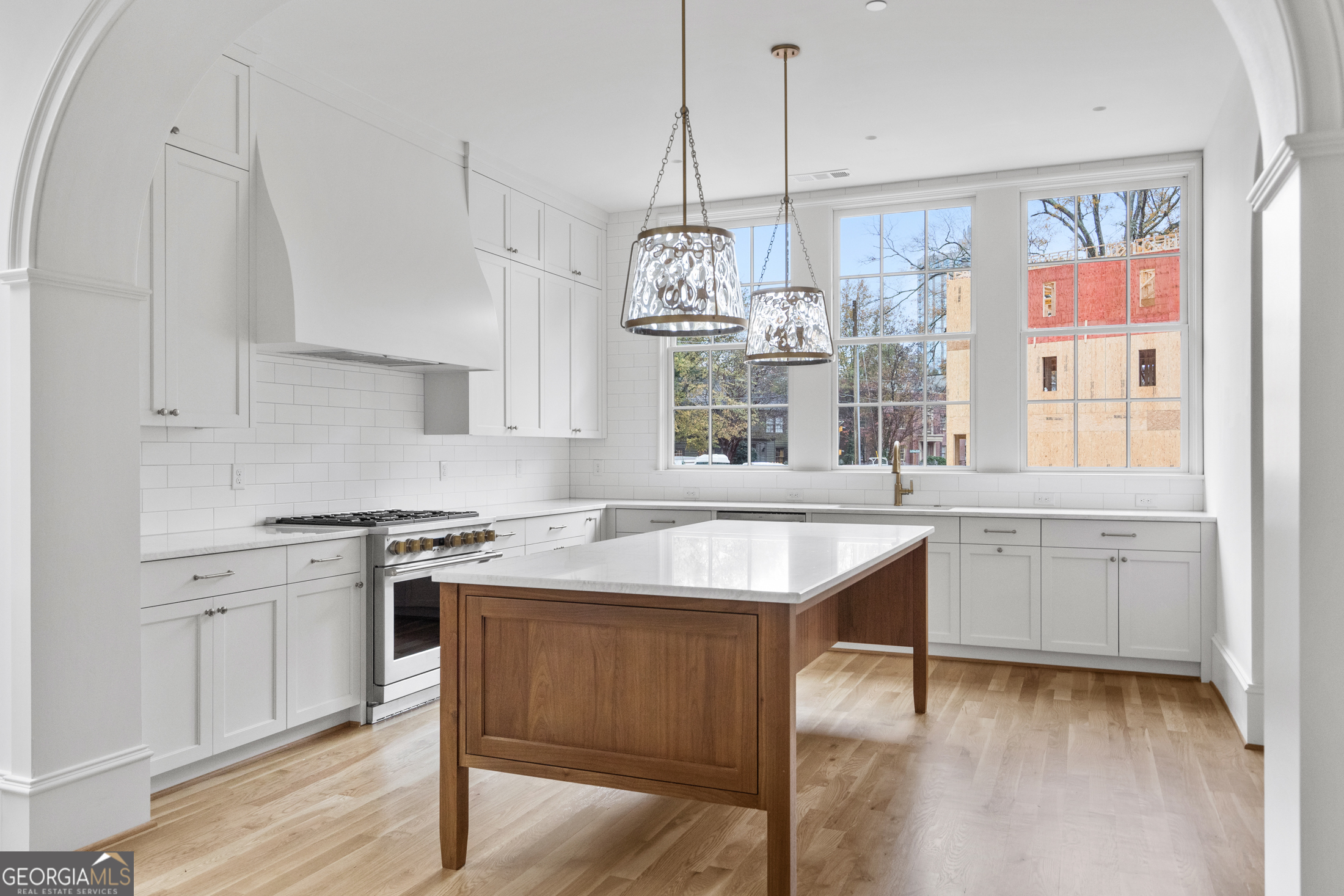 92 Sheridan DR
