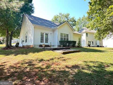 A home in Newnan