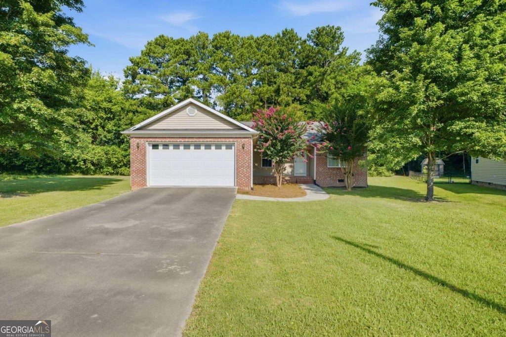 Photo of 2130 Miller Grove Drive, Dalton, GA 30721 (MLS # 10799569)