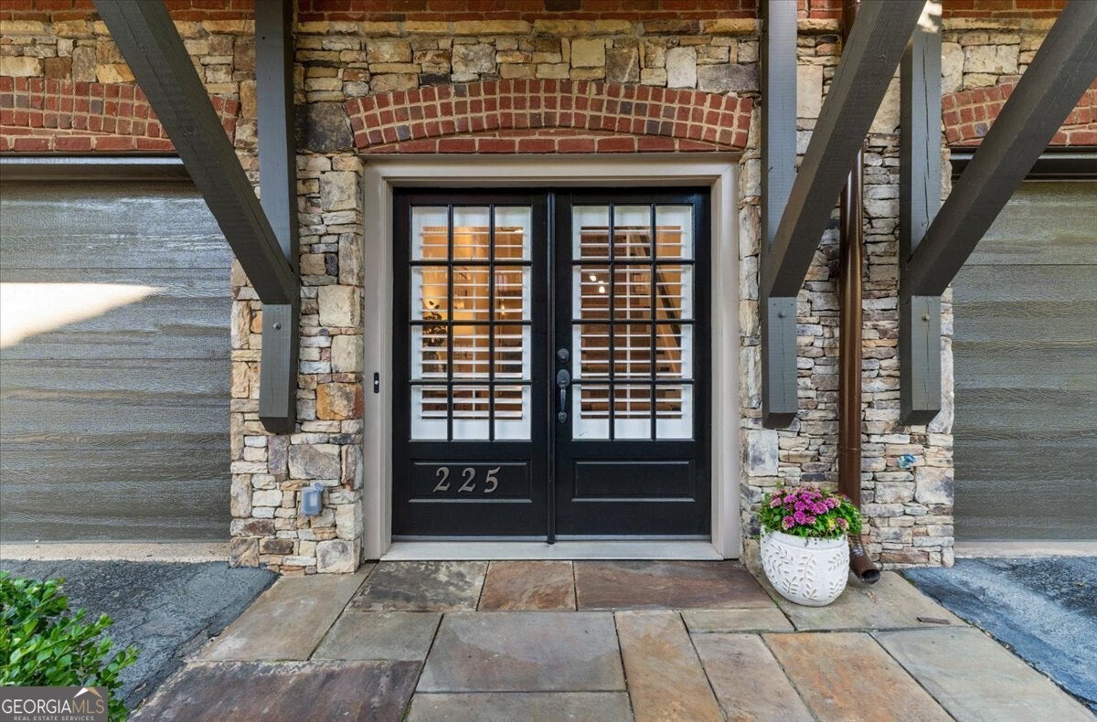 225 Founders Mill CT