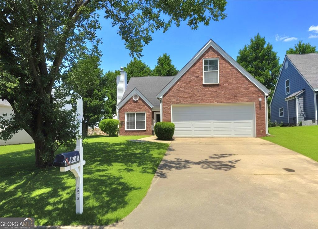 Photo of 8208 Wynfield Drive, Jonesboro, GA 30238 (MLS # 10783043)