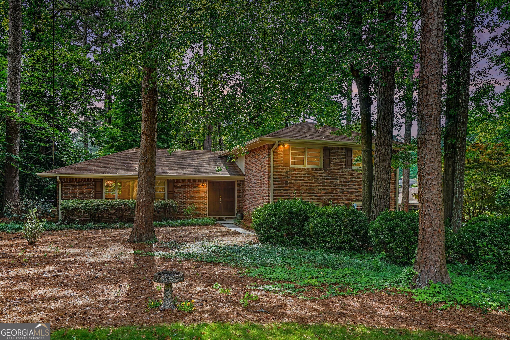2113 Lavista CIR