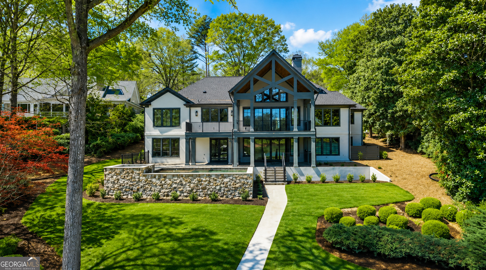 136 Barrington Hall DR