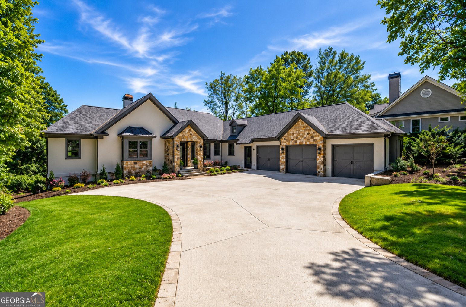 136 Barrington Hall DR