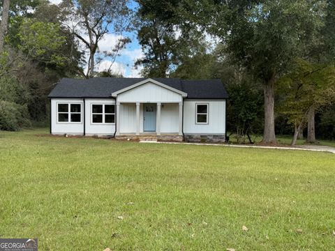 299 Lagrange ST Grantville GA 30220