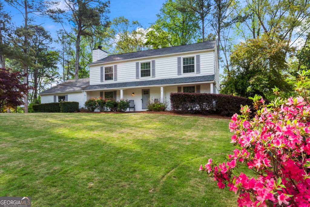 Photo of 314 Lamplighter Lane SE, Marietta, GA 30067 (MLS # 10728759)