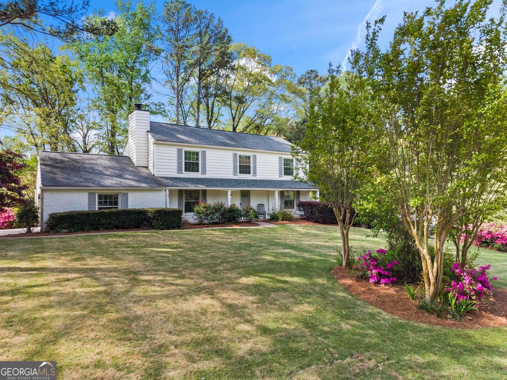 Photo of 314 Lamplighter Lane SE, Marietta, GA 30067 (MLS # 10728759)