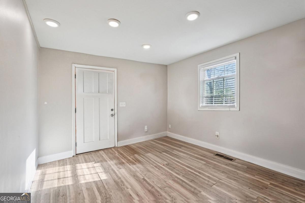 2065 Morehouse DR