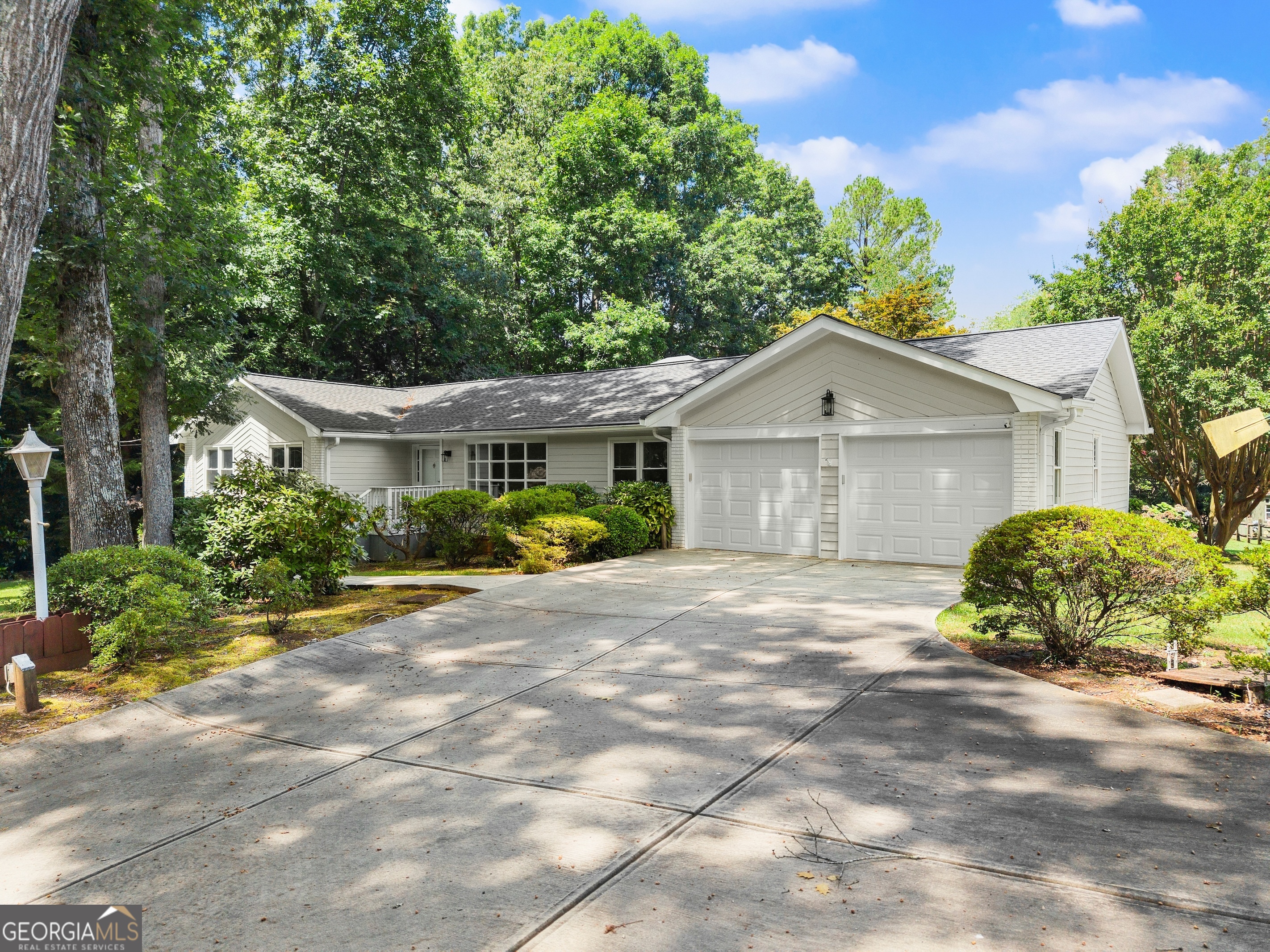 3663 Stonelake CT SW