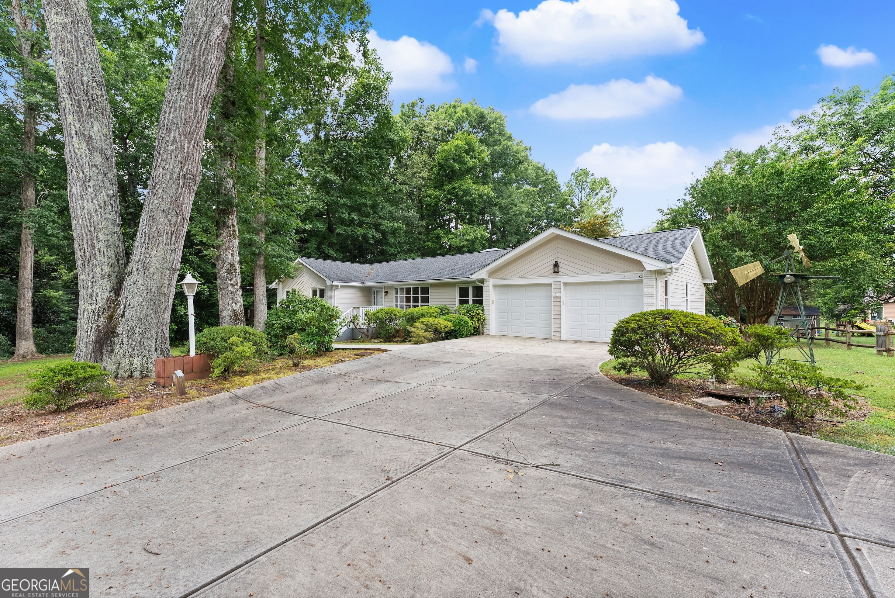 3663 Stonelake CT SW