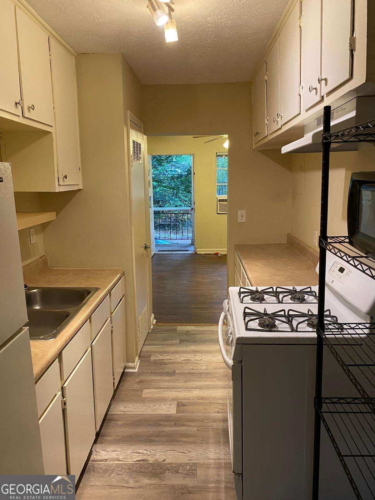 479 KELLY ST SE 1-4