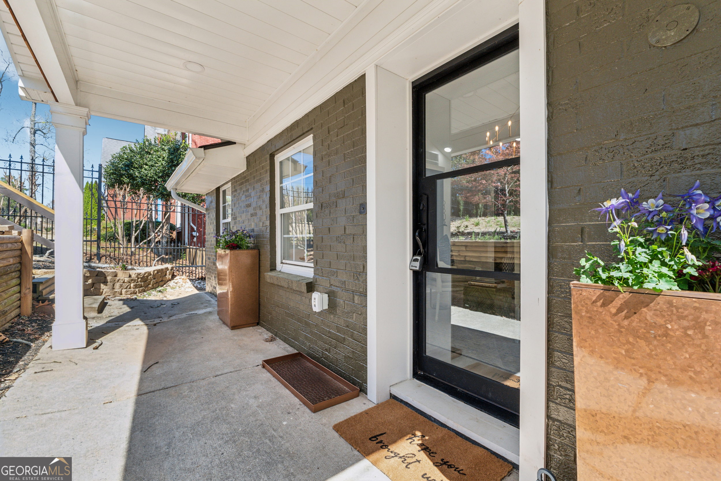 6337 Lake View DR