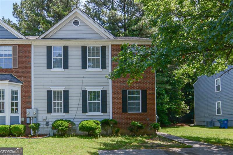 Welcome to this renovated, move-in ready end unit townhome, perfectly located just minutes from Hartsfield-Jackson Airport and within close proximity to shopping, dining, and entertainment. One of the largest floorplans in the subdivision. Master on main, new kitchen with granite countertops. Fireplace. New paint, new bath vanities, new stove. Private back deck. Priced to sell.