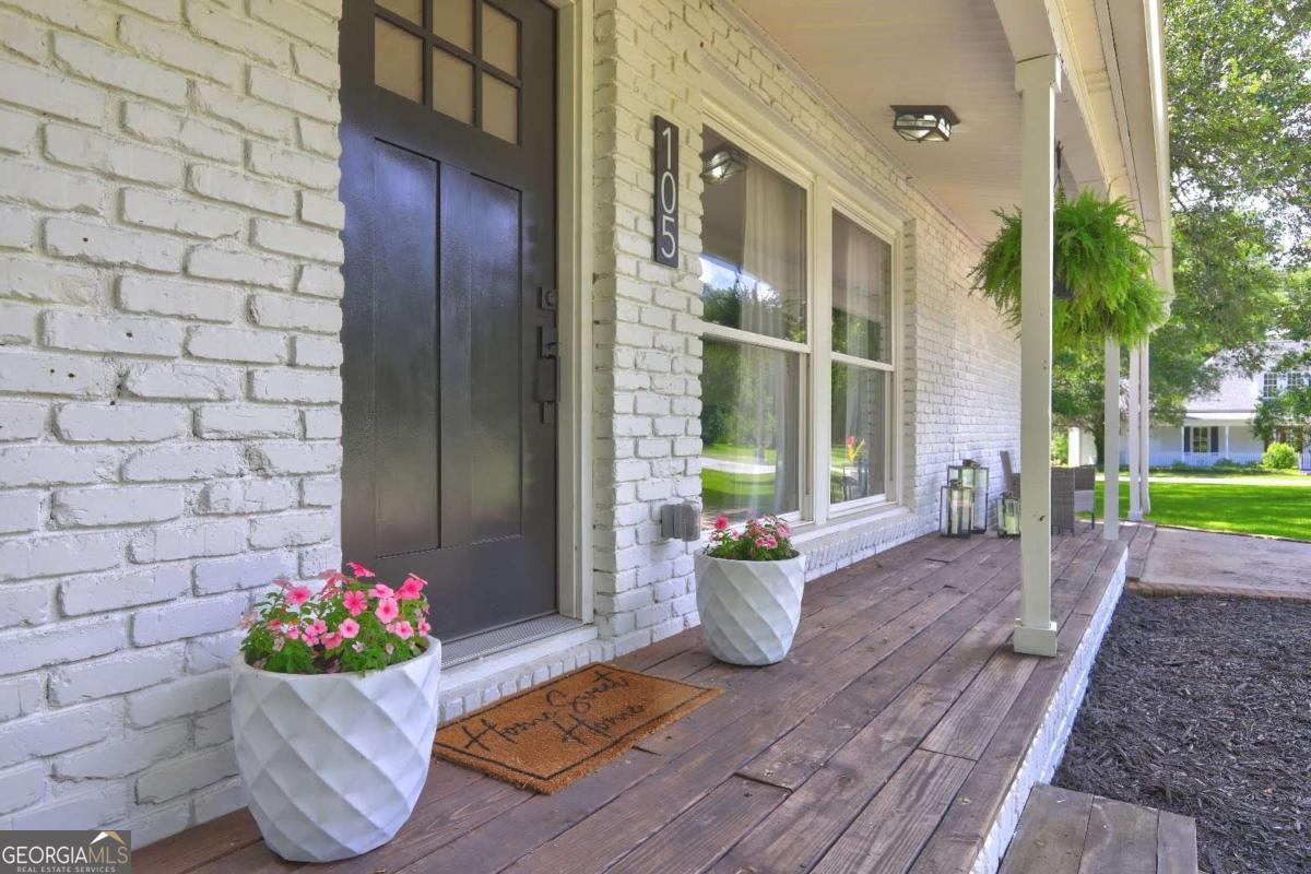 105 Roseview DR