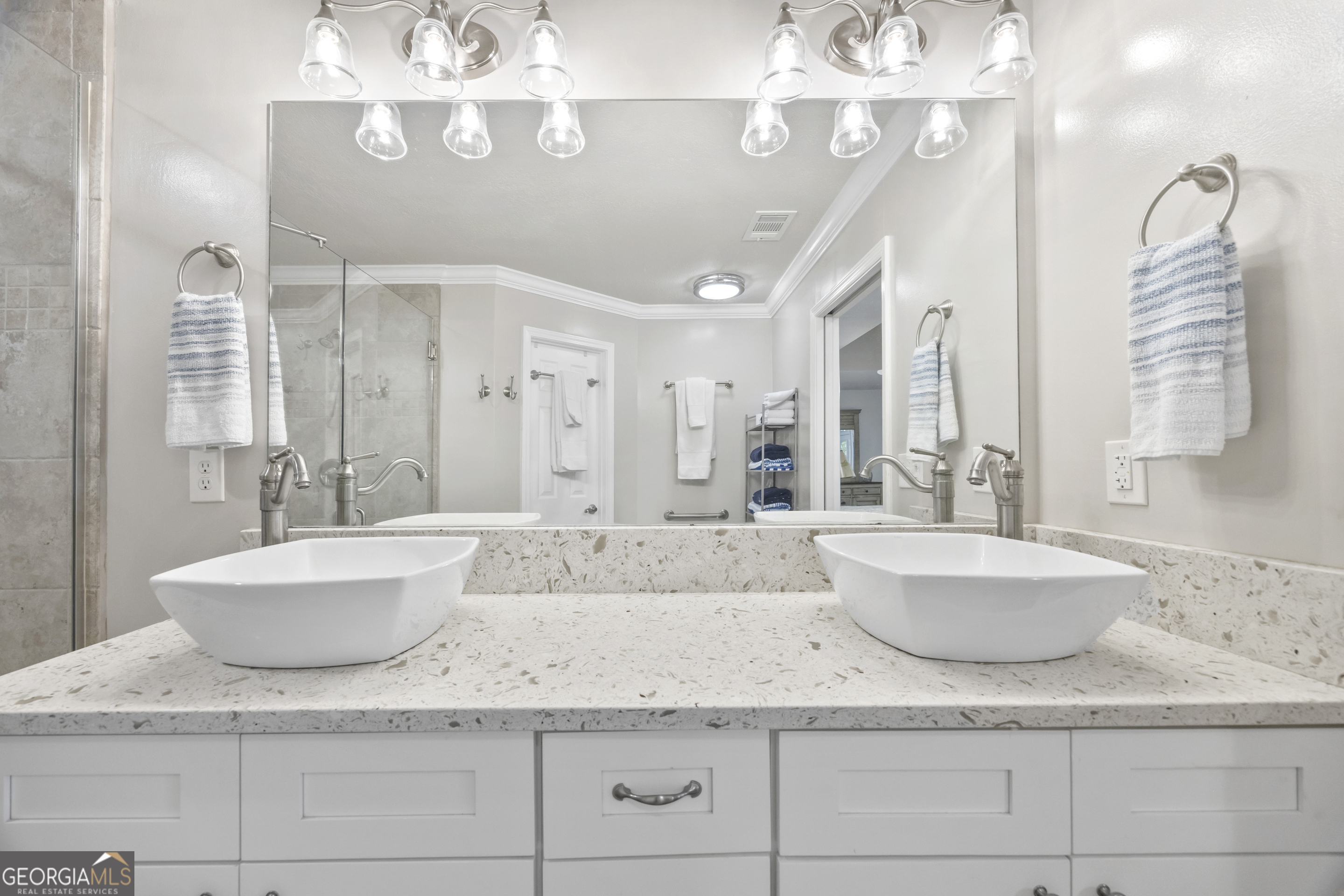 Toccoa, Georgia 30577, United States, 3 Bedrooms Bedrooms, ,3 BathroomsBathrooms,Residential,Active,174913