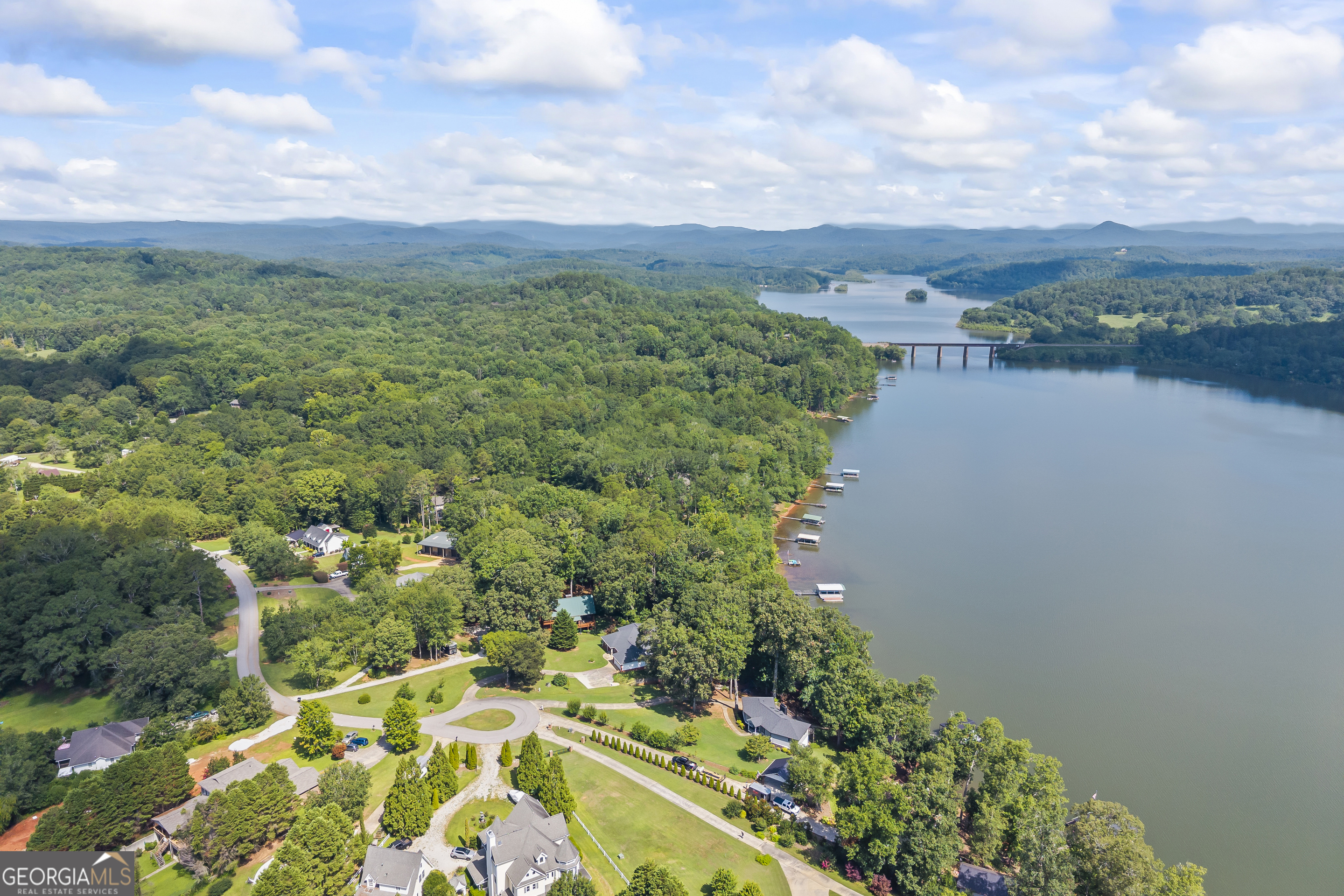 Toccoa, Georgia 30577, United States, 3 Bedrooms Bedrooms, ,3 BathroomsBathrooms,Residential,Active,174913