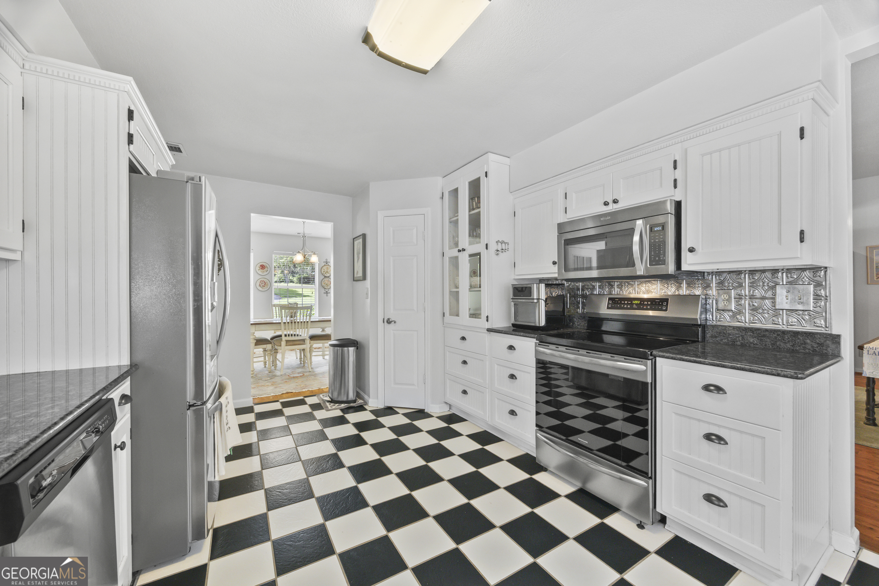 Toccoa, Georgia 30577, United States, 3 Bedrooms Bedrooms, ,3 BathroomsBathrooms,Residential,Active,174913