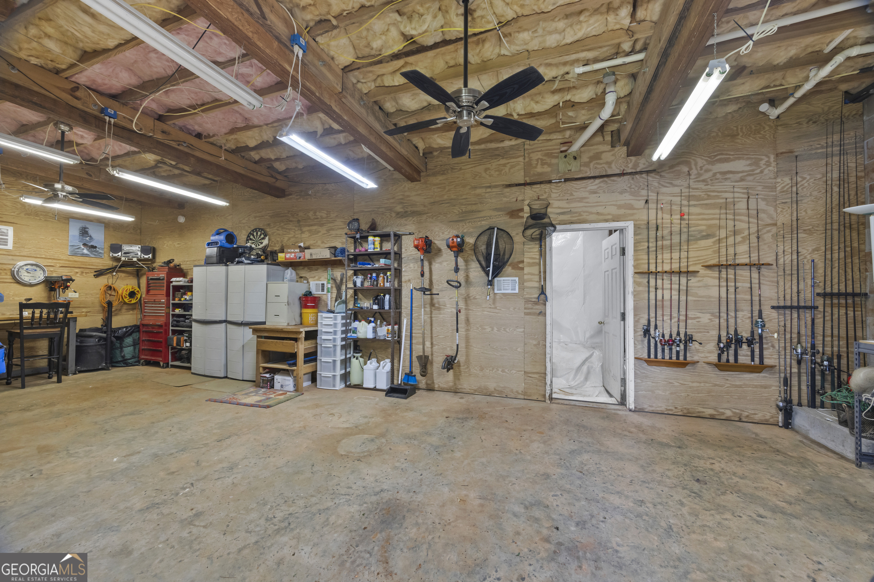 Toccoa, Georgia 30577, United States, 3 Bedrooms Bedrooms, ,3 BathroomsBathrooms,Residential,Active,174913