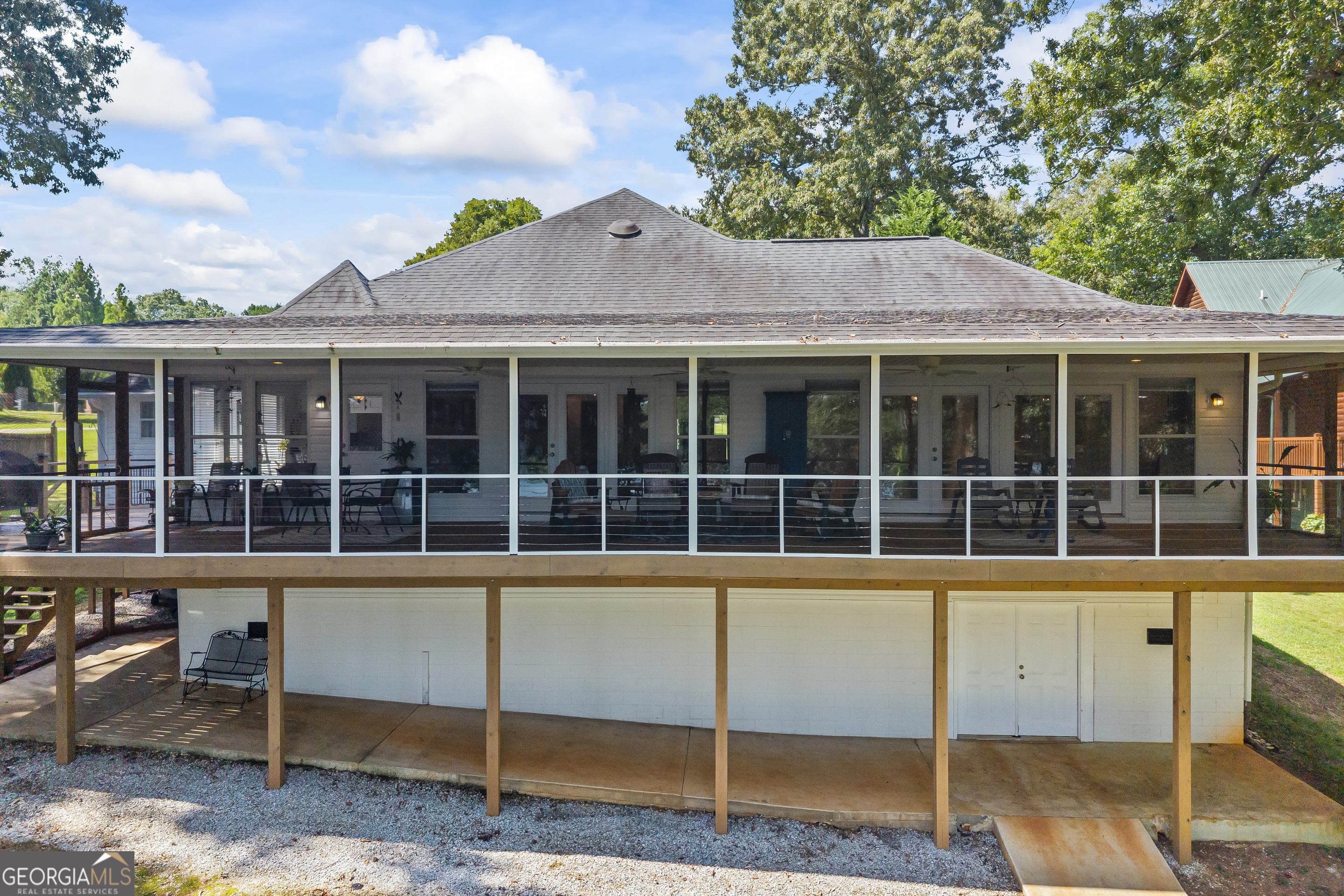 Toccoa, Georgia 30577, United States, 3 Bedrooms Bedrooms, ,3 BathroomsBathrooms,Residential,Active,174913