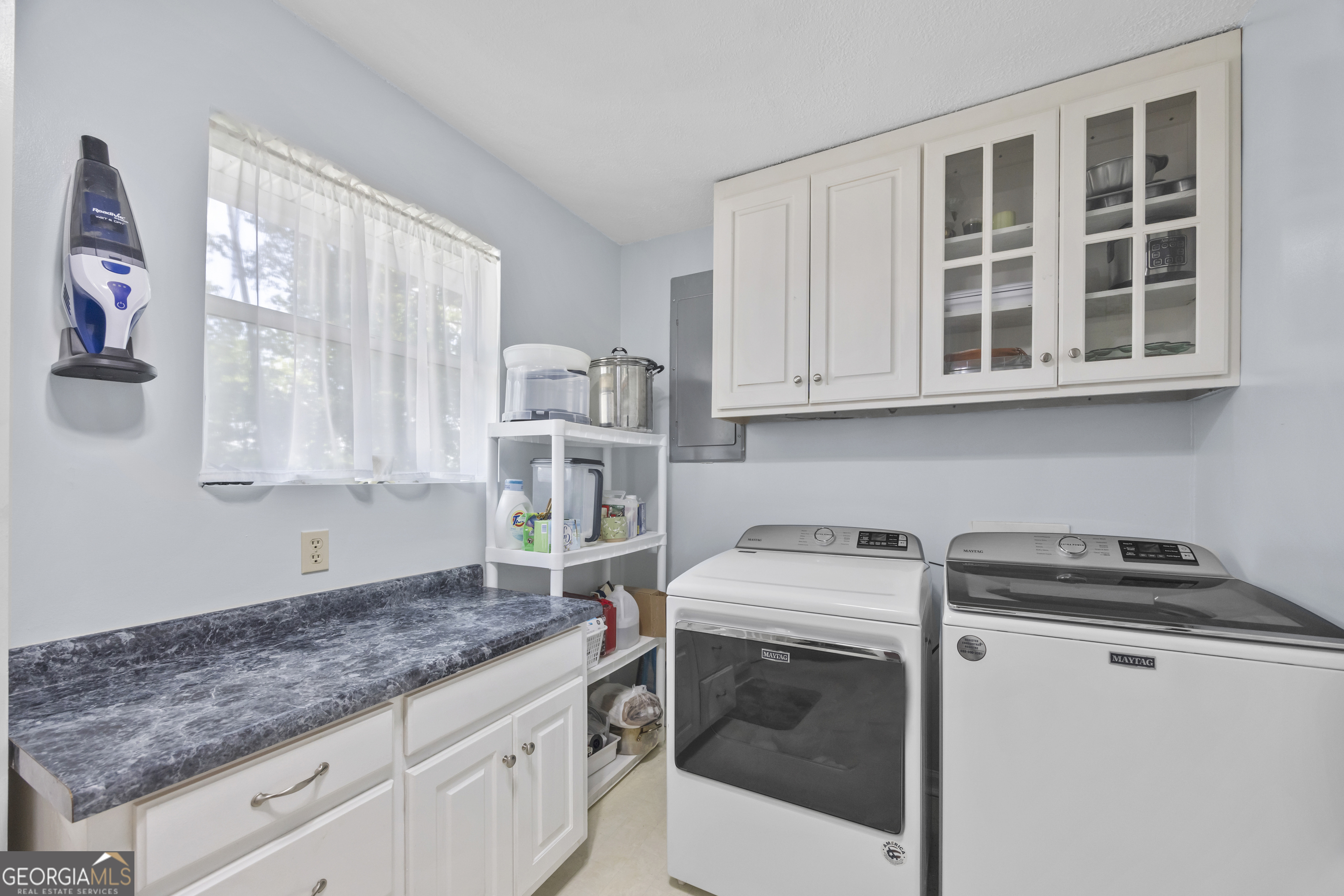 Toccoa, Georgia 30577, United States, 3 Bedrooms Bedrooms, ,3 BathroomsBathrooms,Residential,Active,174913