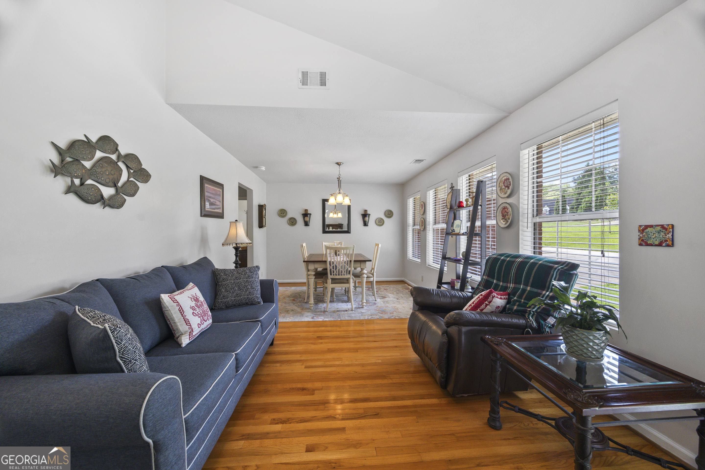 Toccoa, Georgia 30577, United States, 3 Bedrooms Bedrooms, ,3 BathroomsBathrooms,Residential,Active,174913