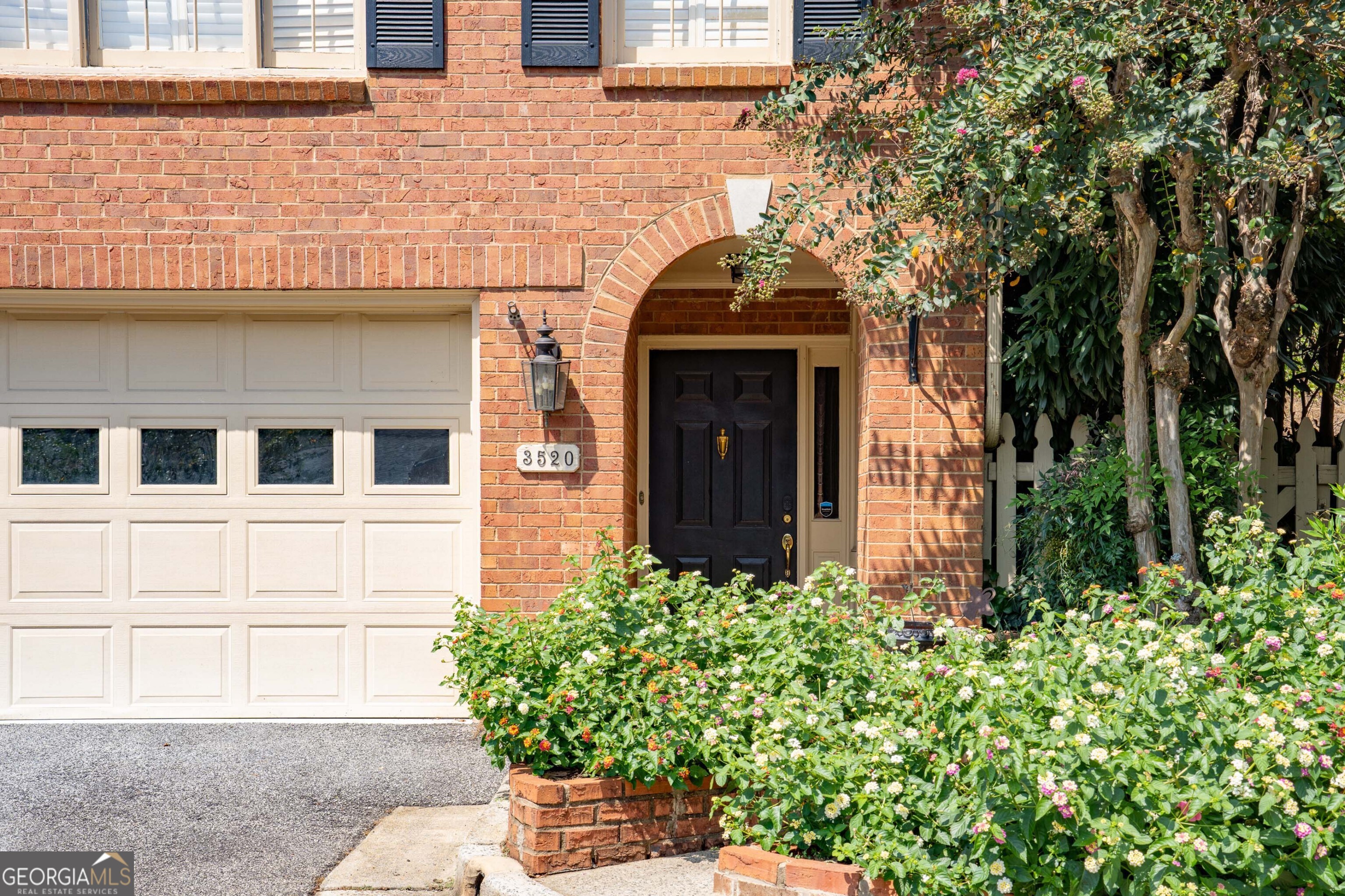 Vinings Ridge - Residential