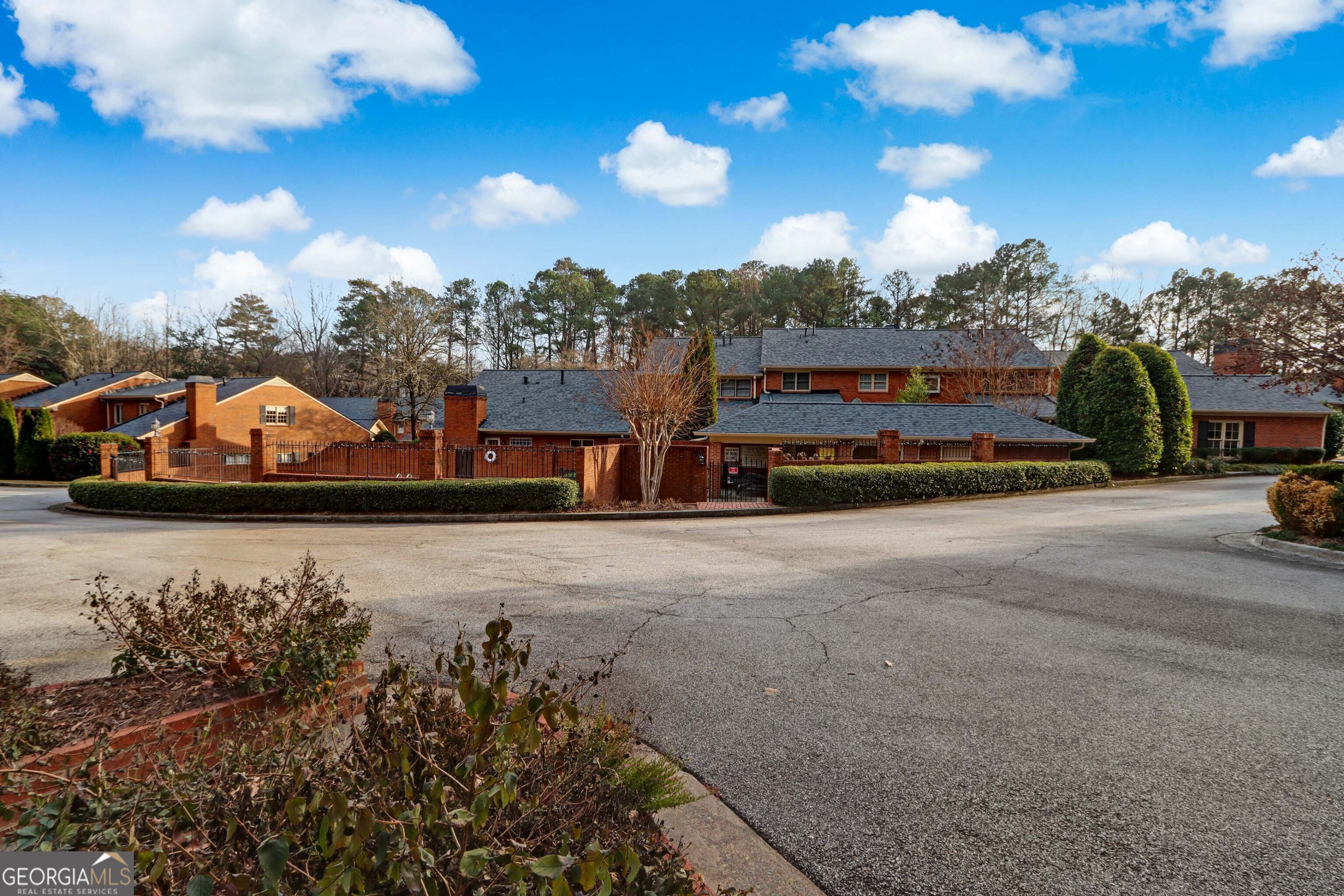 Vinings Ridge - Residential