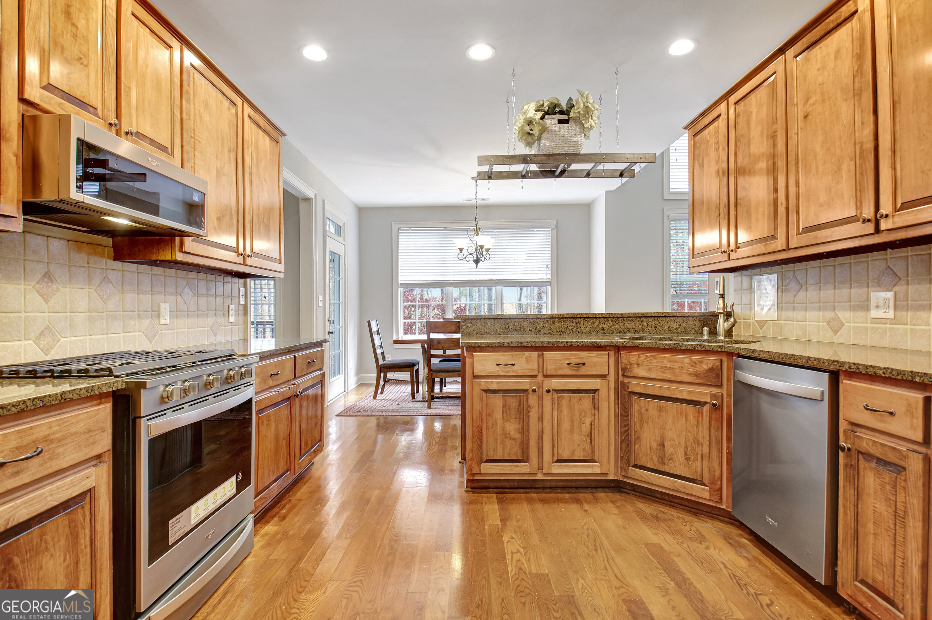 12 N. Alexander Creek RD