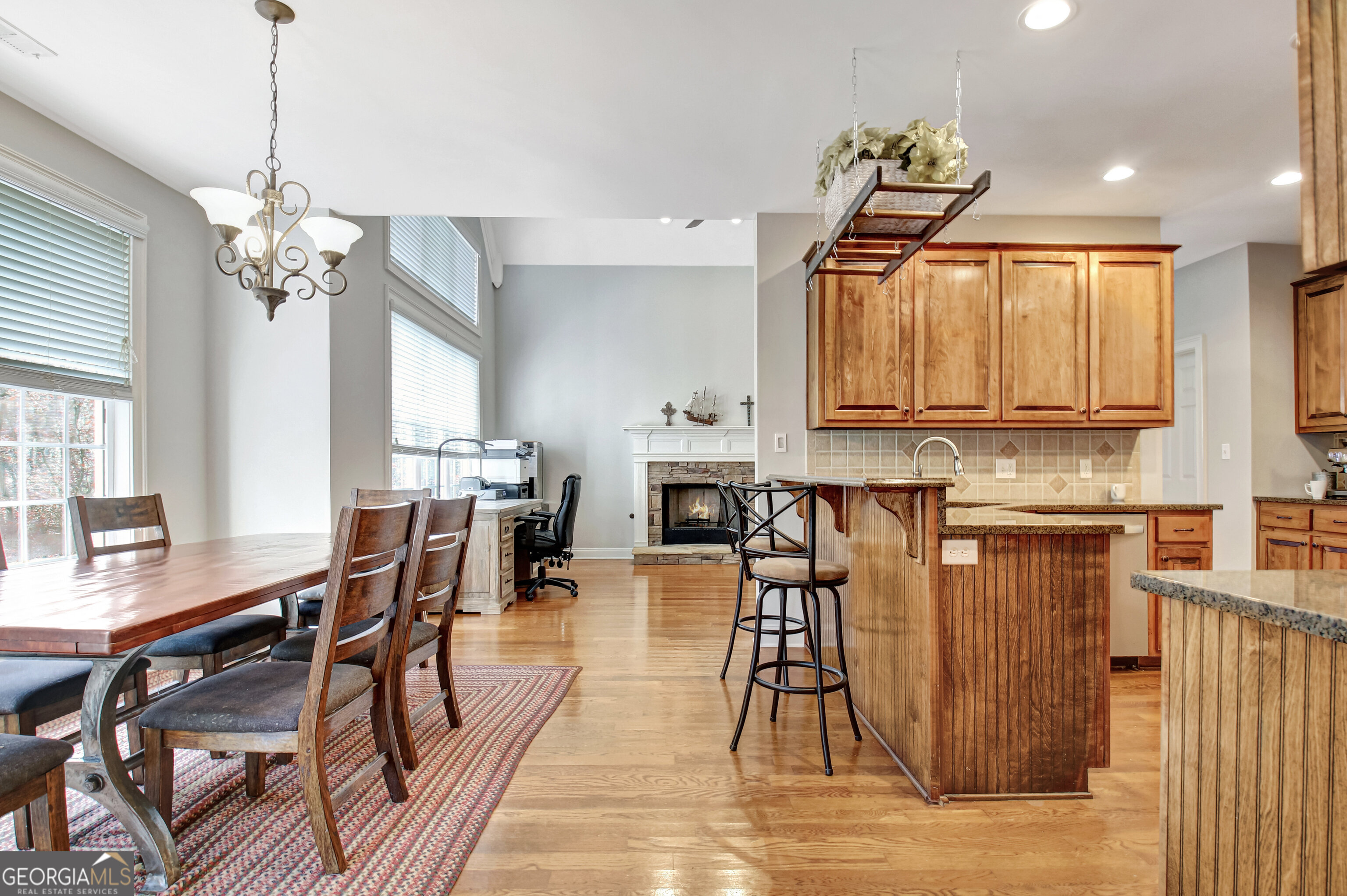 12 N. Alexander Creek RD