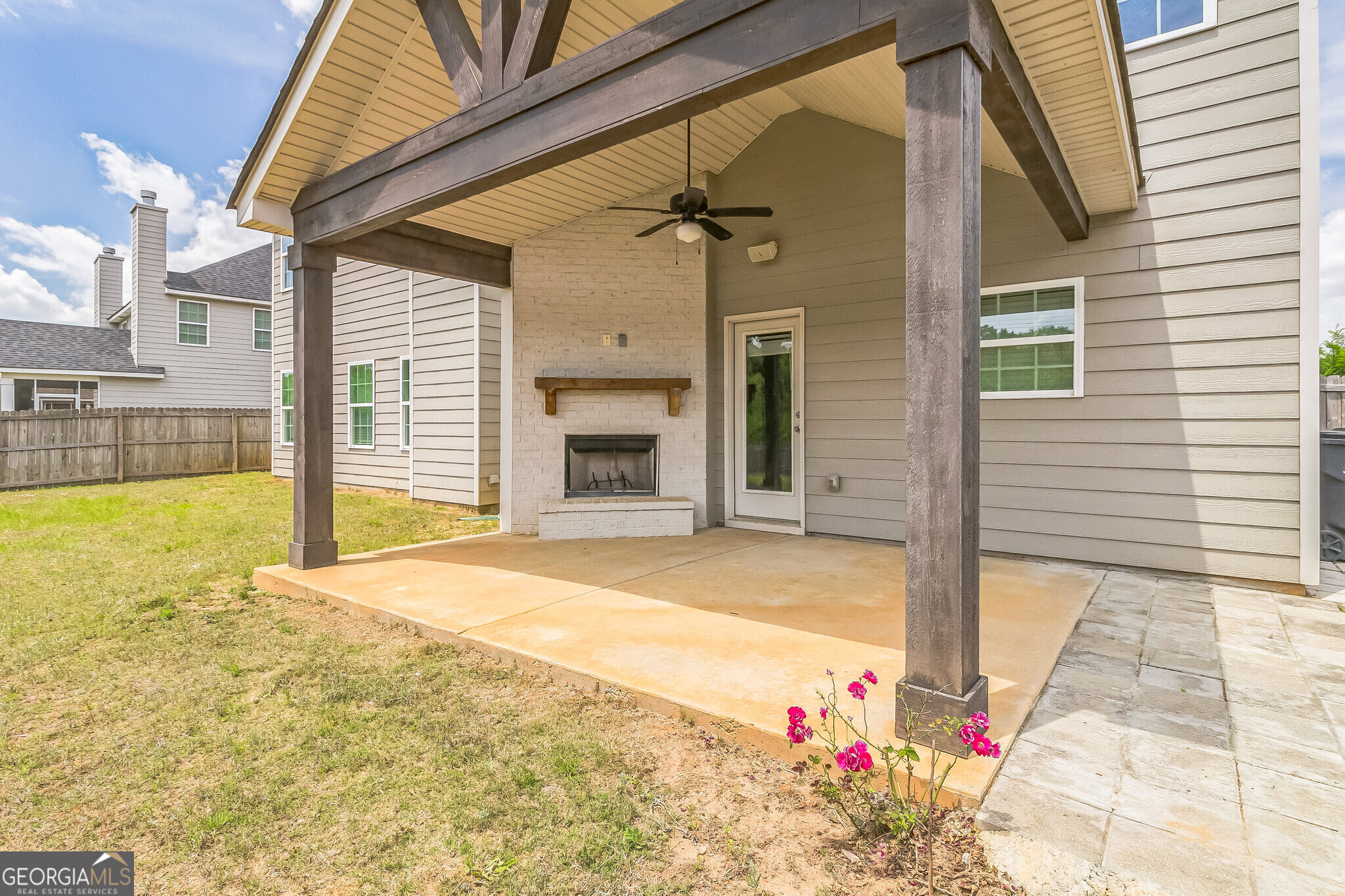 123 Amberley CT