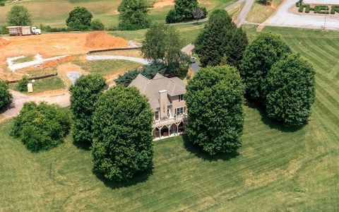 A home in Hayesville