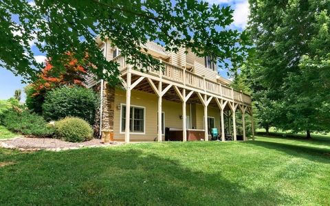 A home in Hayesville