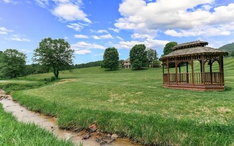 A home in Hayesville