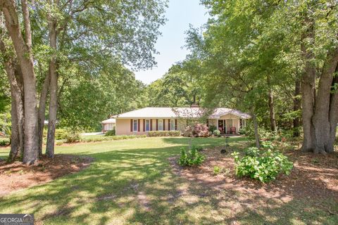 A home in Blackshear