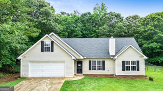 BEAUTIFUL 3BR/2BA HOME IN OLA! MAINTENANCE FREE VINYL EXTERIOR. OVER-SIZED LIVING ROOM W/VAULTED CEILING & WOOD BURNING FIREPLACE. LAMINATE HARDWOOD FLOORS THROUGHOUT LIVING AREA. KITCHEN W/SOLID WOOD CABINETS, STAINLESS STEEL APPLIANCES, PANTRY & BREAKFAST AREA W/ ACCESS TO PATIO. LAUNDRY/MUD ROOM. SPLIT BEDROOM PLAN. MASTER ON MAIN W/WALK-IN CLOSET. MASTER BATH W/DUAL VANITIES, SEPARATE SOAKING TUB & SHOWER. 2-ADDITIONAL BEDROOMS ON MAIN W/FULL HALL BATH. UPSTAIRS FEATURES BONUS ROOM OR 4TH BEDROOM - 2-CAR ATTACHED GARAGE W/STORAGE. PRIVATE, COMPLETELY FENCED BACKYARD W/LARGE PATIO AND ABOVE GROUND POOL WITH ITS OWN DECK. CALL AGENT TODAY TO SCHEDULE A TOUR!