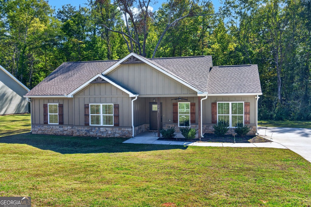 Photo of 1505 Wisteria Drive, West Point, GA 31833 (MLS # 10878890)