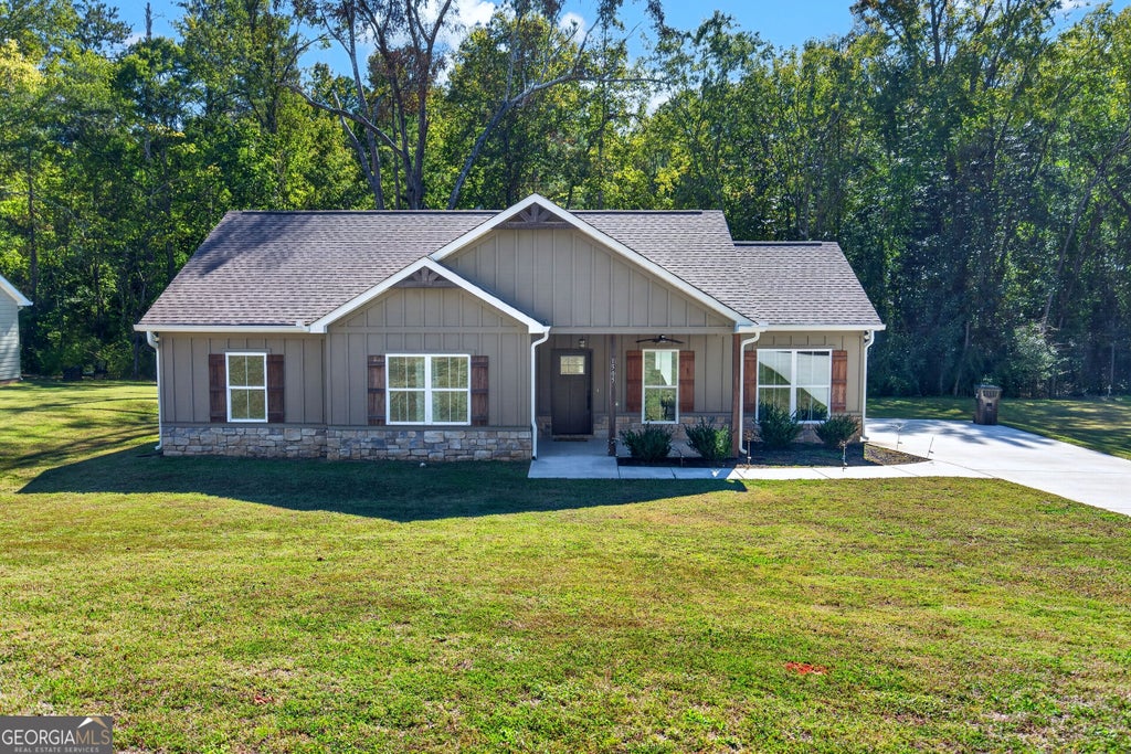 Photo of 1505 Wisteria Drive, West Point, GA 31833 (MLS # 10878890)