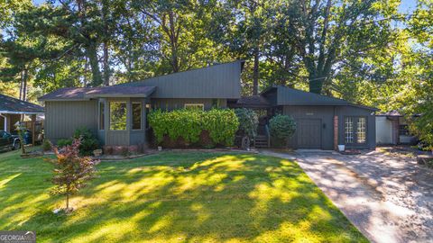 2028 Dewberry LN Atlanta GA 30344