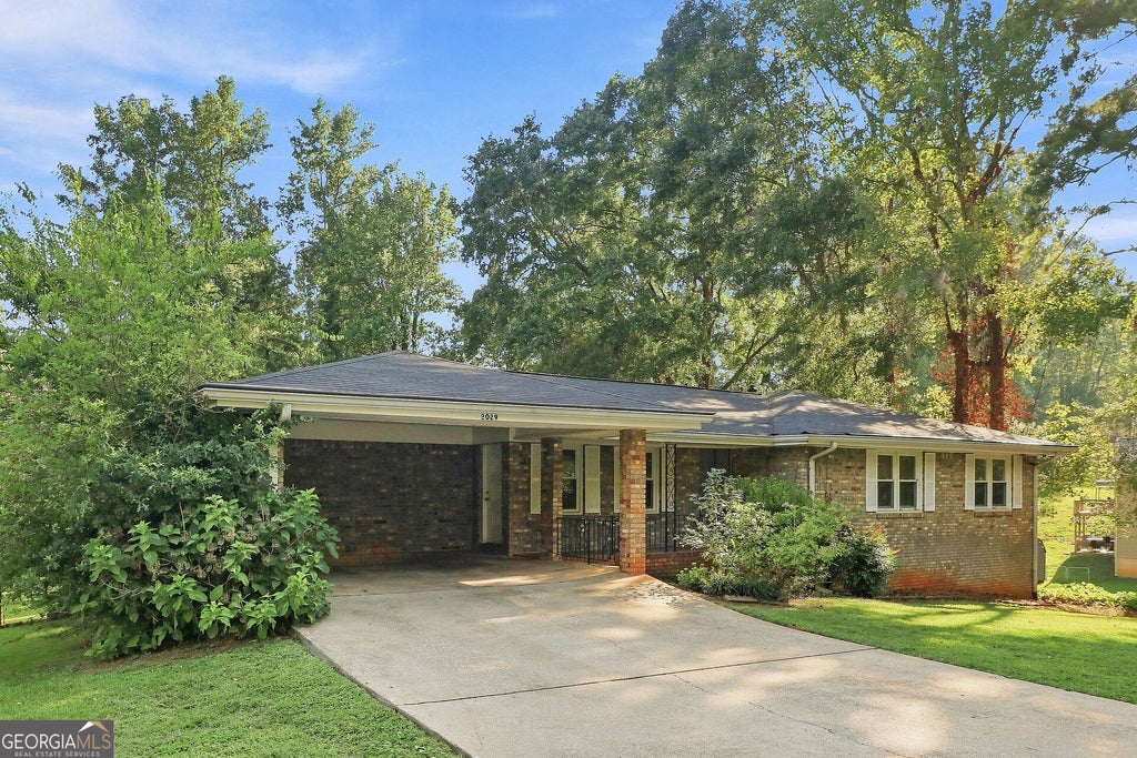 Photo of 2029 Gherry Drive, Austell, GA 30106 (MLS # 10849401)