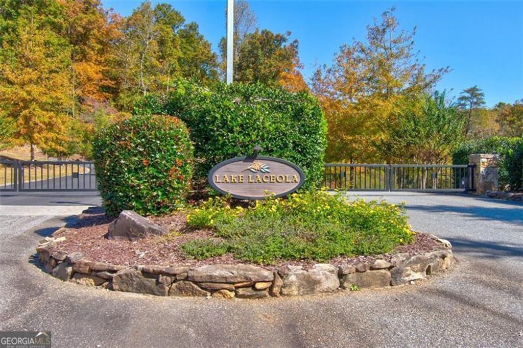 Photo of 228 Stone Cliff Trace, Cleveland, GA 30528 (MLS # 10115943)