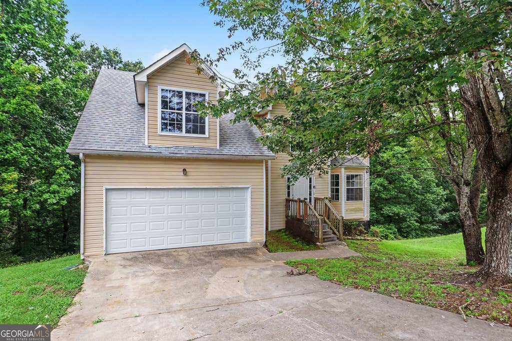 Photo of 4466 Pipemaker Bluff, Douglasville, GA 30135 (MLS # 10818144)