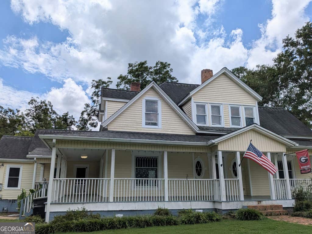 Photo of 231 Bowers Street, Royston, GA 30662 (MLS # 10822390)