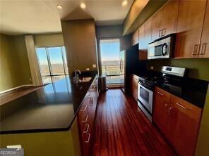 565 Peachtree ST NE 1811