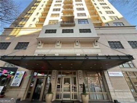 Photo of 565 Peachtree Street NE #1811, Atlanta, GA 30308 (MLS # 10735431)
