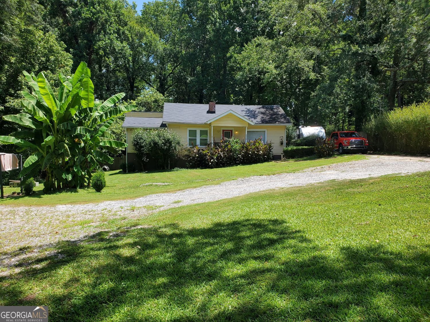 Welcome to Atlanta! Here is cozy home. Less than 5 miles from International AirPort. Great home on a nice size lot. Plenty of space for parking. Close to Hwy 285 & Hwy 85. Home is sold As-is. Seller occupied. So schedule through showtime app or call list agent 24 hours before showing.