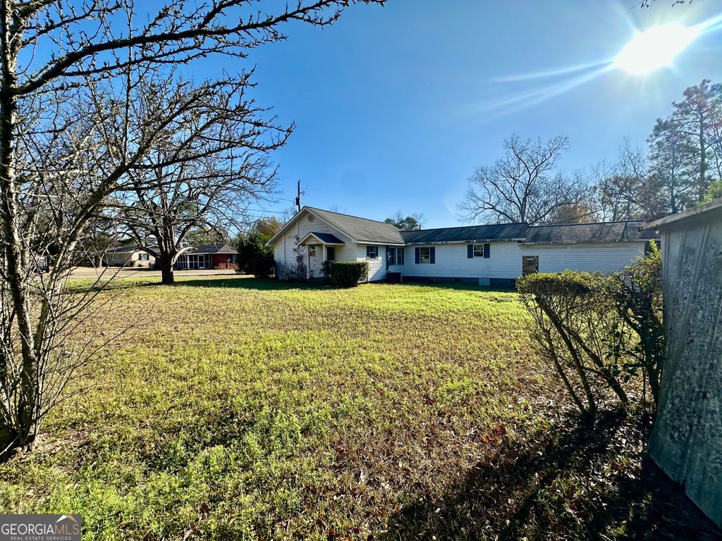 Photo of 204 12th Avenue, Eastman, GA 31023 (MLS # 10662433)