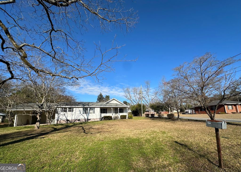 Photo of 204 12th Avenue, Eastman, GA 31023 (MLS # 10662433)