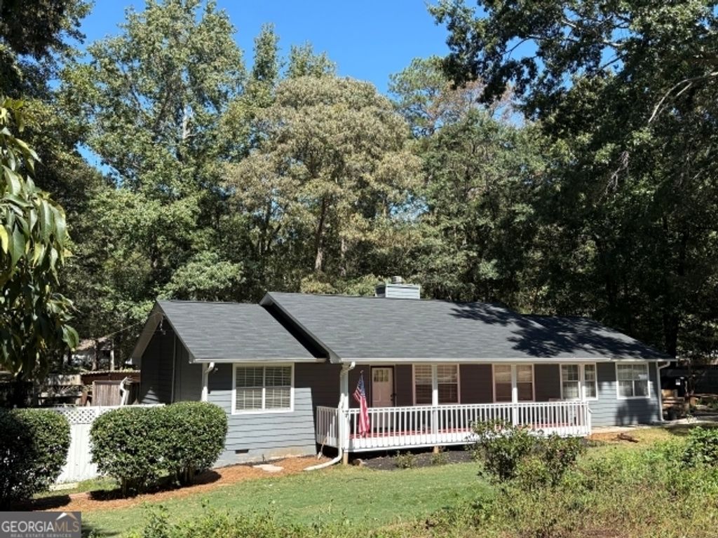 Photo of 231 Meadowbrook Drive, McDonough, GA 30253 (MLS # 10683469)